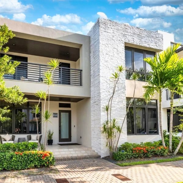 8162 NW 48th Ter. Doral, FL 33166