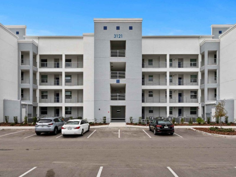 4715 Kings Castle Circle - Florida - Kissimmee - 34746